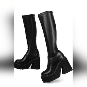 Faux Leather Chunky Heel Knee-High Bootz (Black)